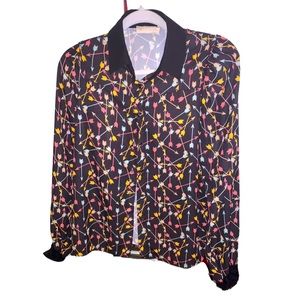 KikiSix Made in Italy small Button Down blouse, Arrow Themed